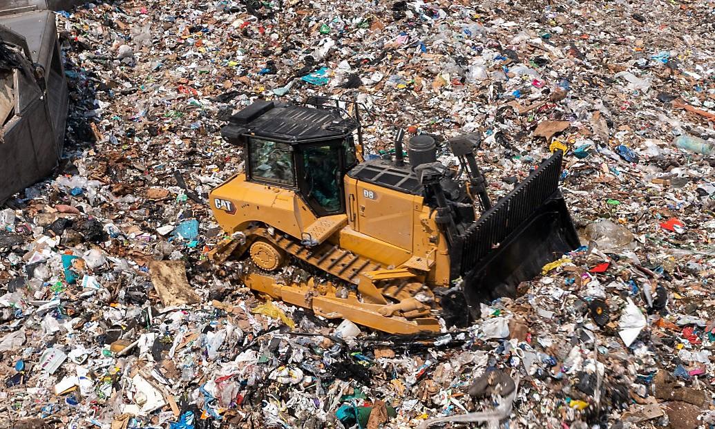 Cat D8 bulldozer recycling
