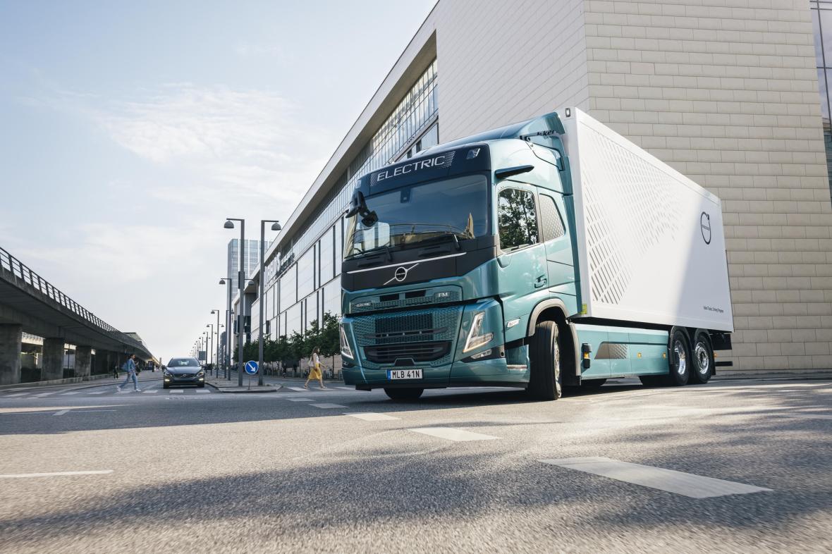 volvo fh electric truck 