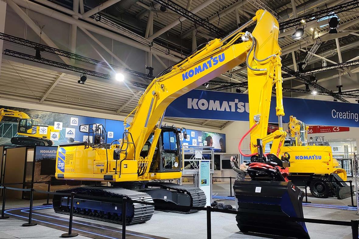 Bauma 2025 Komatsu pc220lci