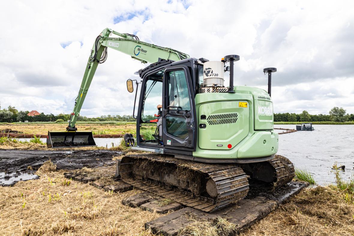 Kobelco SK75SR_7_LR_long reach rupsgraafmachine