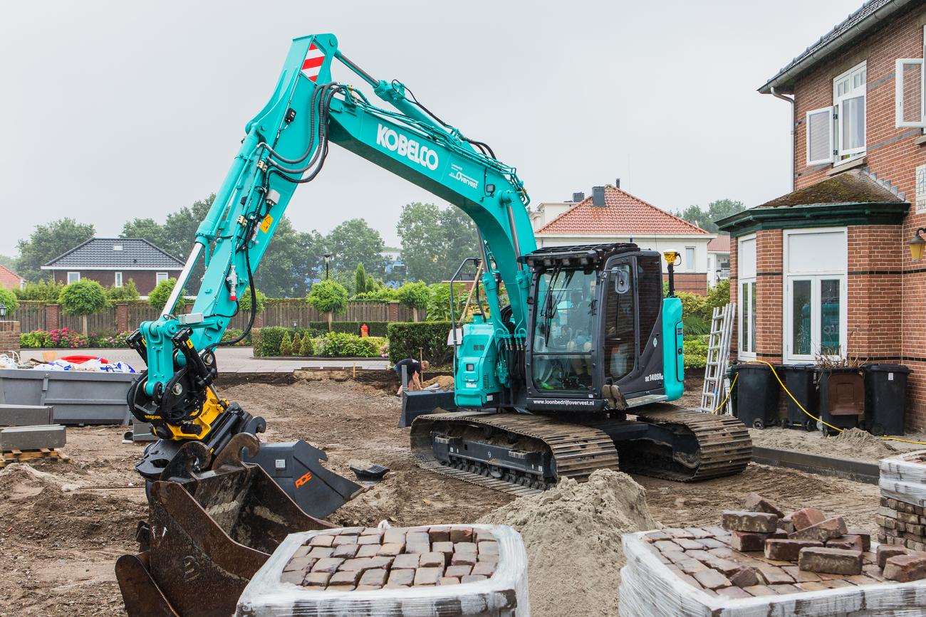 Kobelco graafmachine in actie 