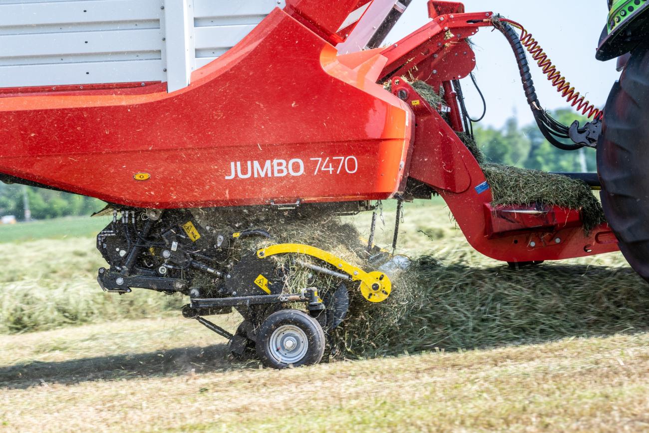 Pickup Pottinger Jumbo in actie