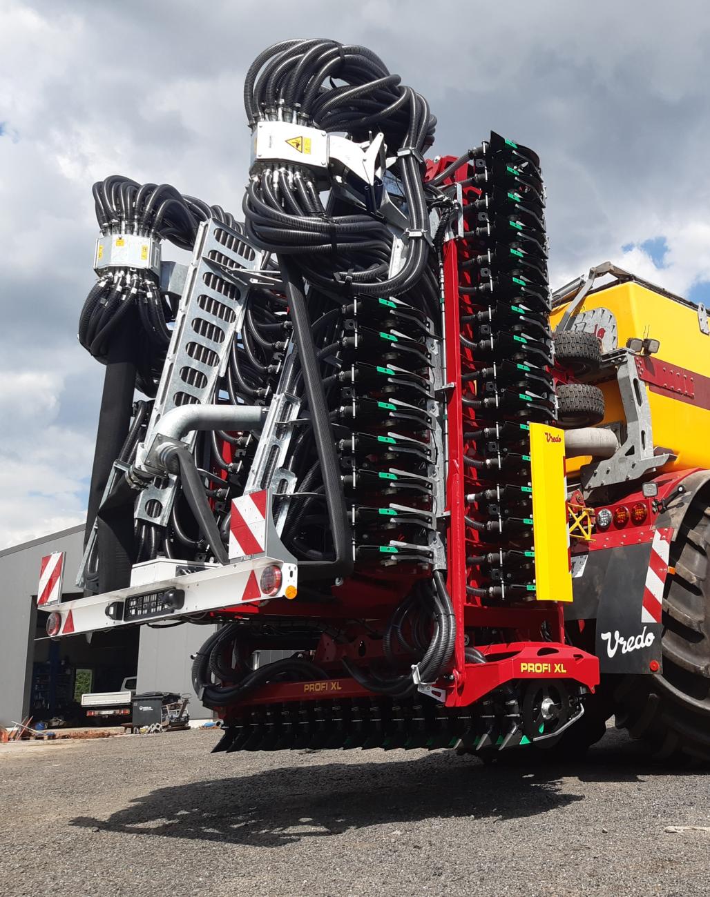 Vredo XL 15/18 m zodenbemester in transportstand