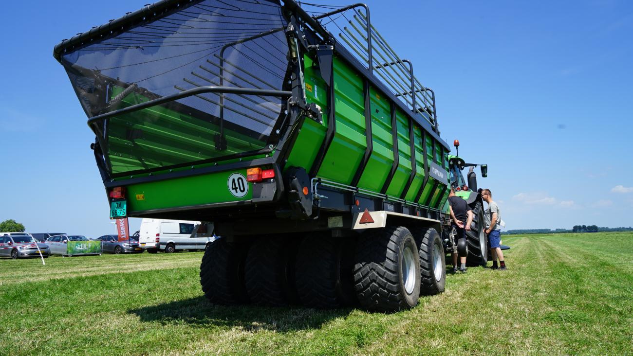 Zomerstalvoedering grasdag