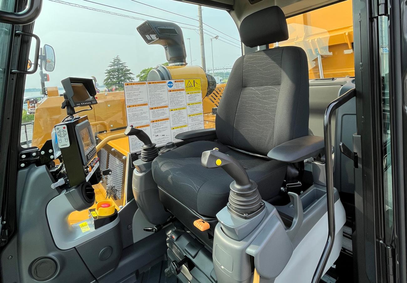 cabine Mooroka rupsdumper 
