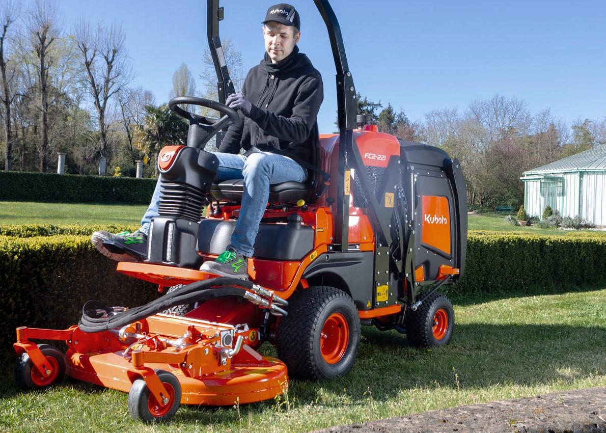 Kubota FC2 221 maaiopvangcombinatie