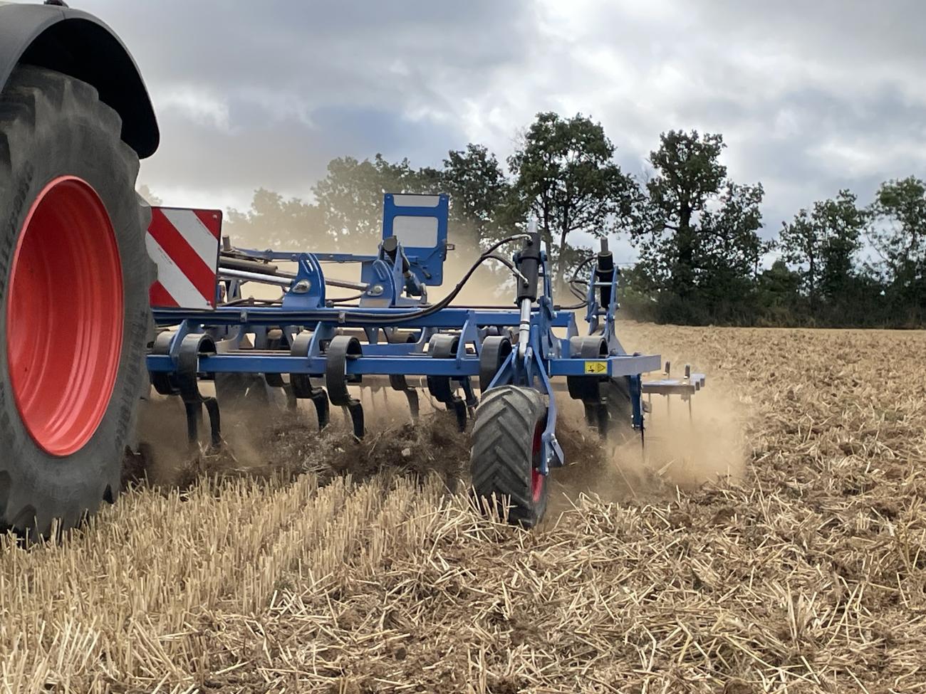 Carré Urasi cultivator 