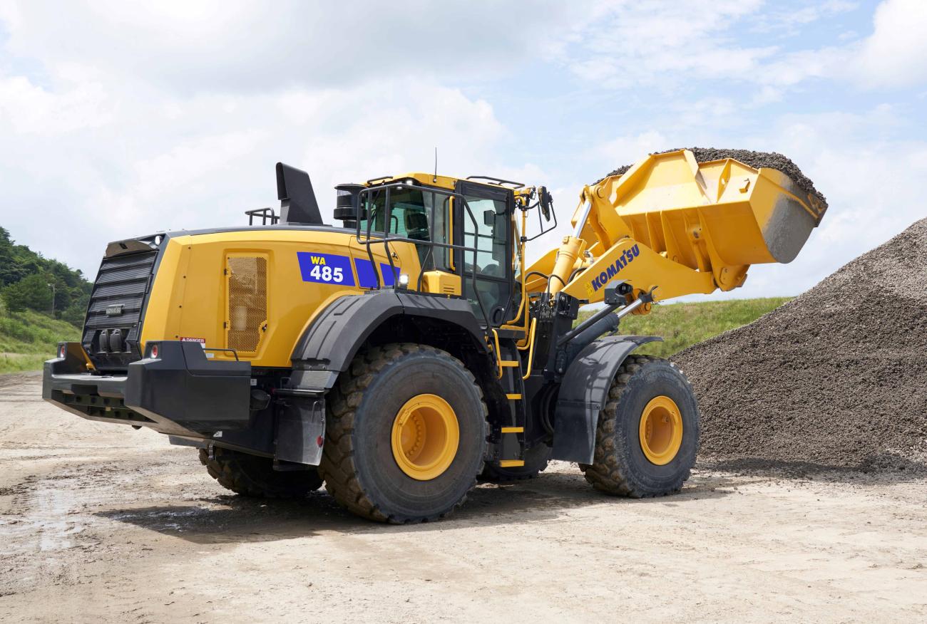 Komatsu WA475-11 wiellader 