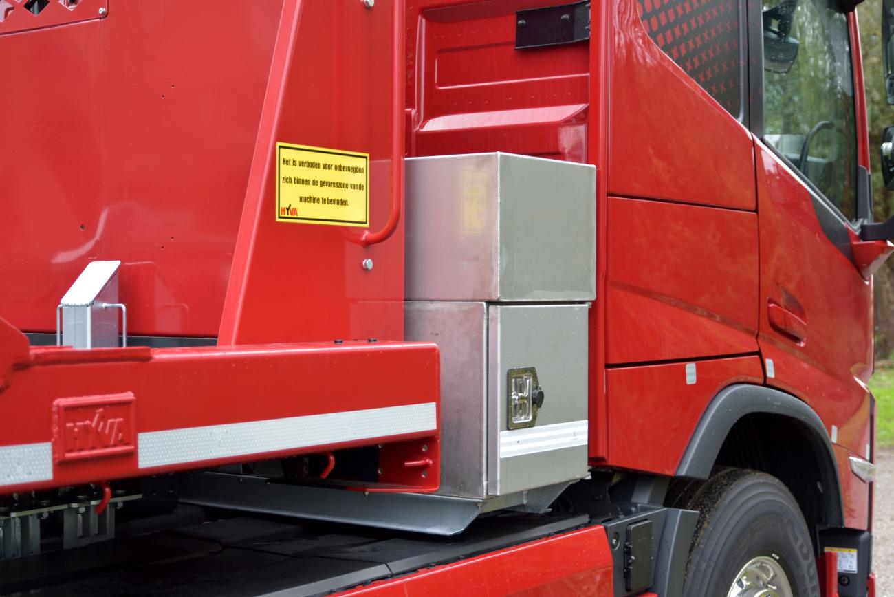 Veldhuizen Volvo FM Electric 6x2 portaalwagen