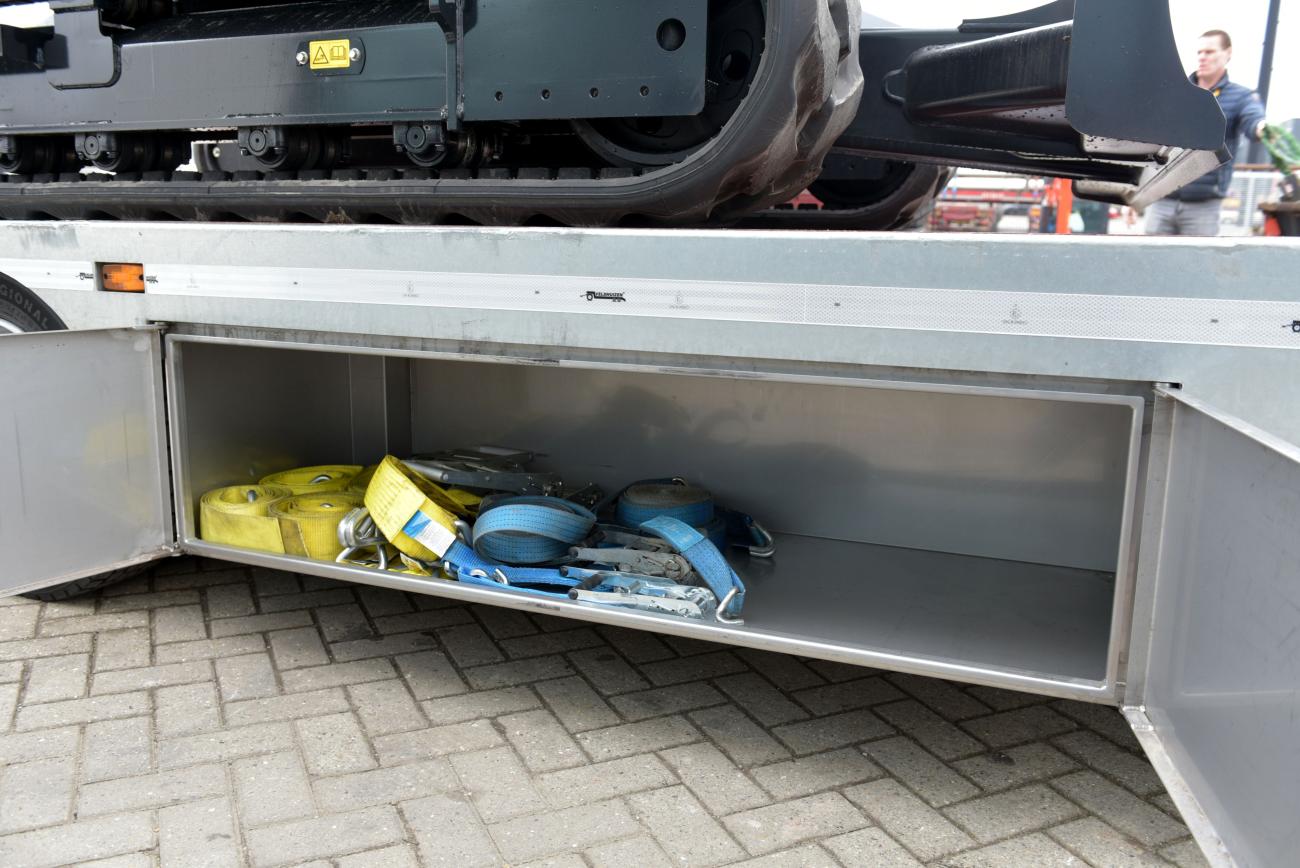 veldhuizen truck Daf XB oprijwagen , gereedschapkist