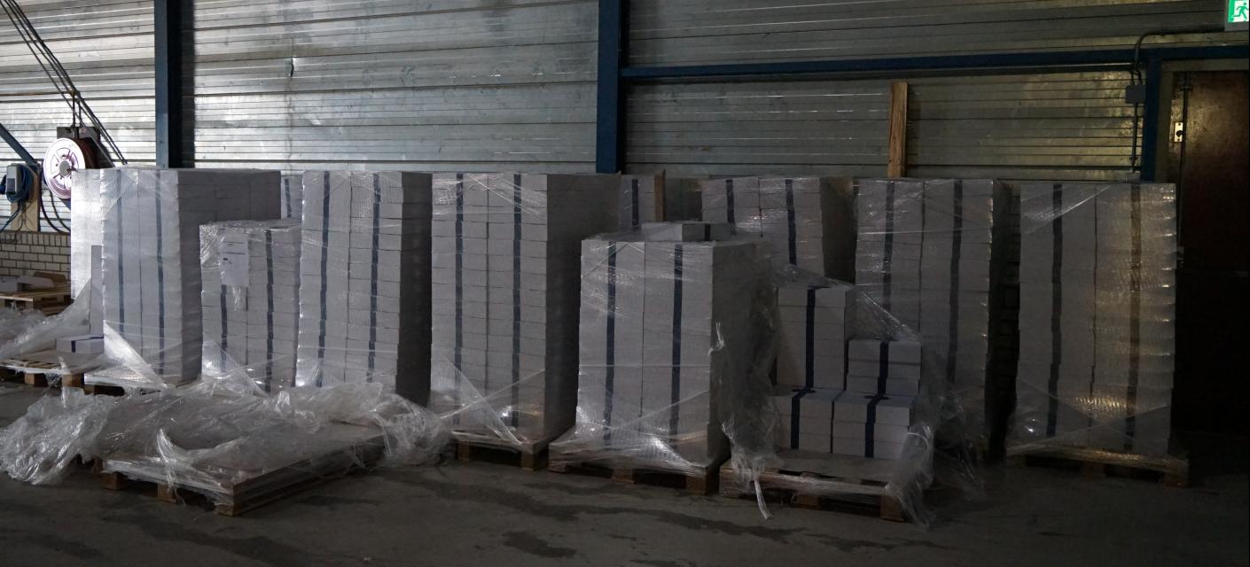 pallets met dozen