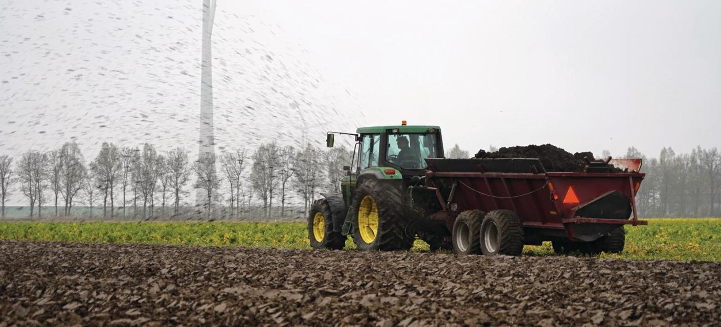 zijstrooier_mest_akkerbouw_boomteelt