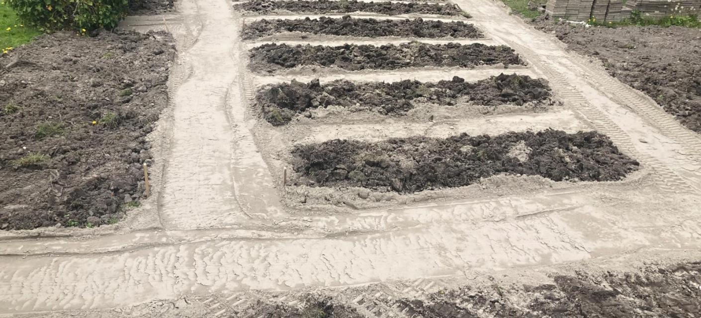 Grondverzet_R_Drenth_Warffum_moestuin_spitten_Grondig_Cumela fo.jpg