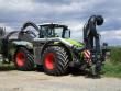 claas xerion in de mest 